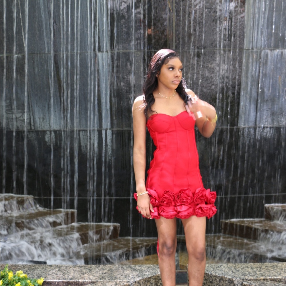 Red Ruffled Ruched Sweetheart Mini Dress - Picture 2 of 4
